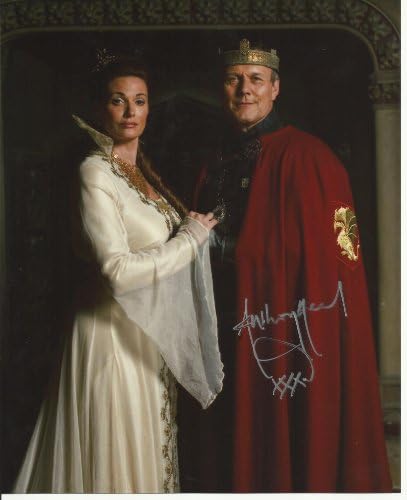 Anthony Stewart Merlin'de elle imzalanmış 8 x 10 fotoğraf C'de Uther Pendragon olarak baş